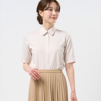 ベージュ