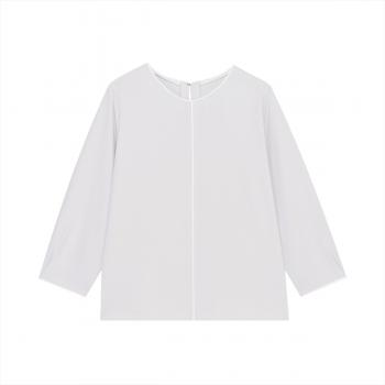 ライトグレージュ