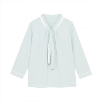 ライトグリーン