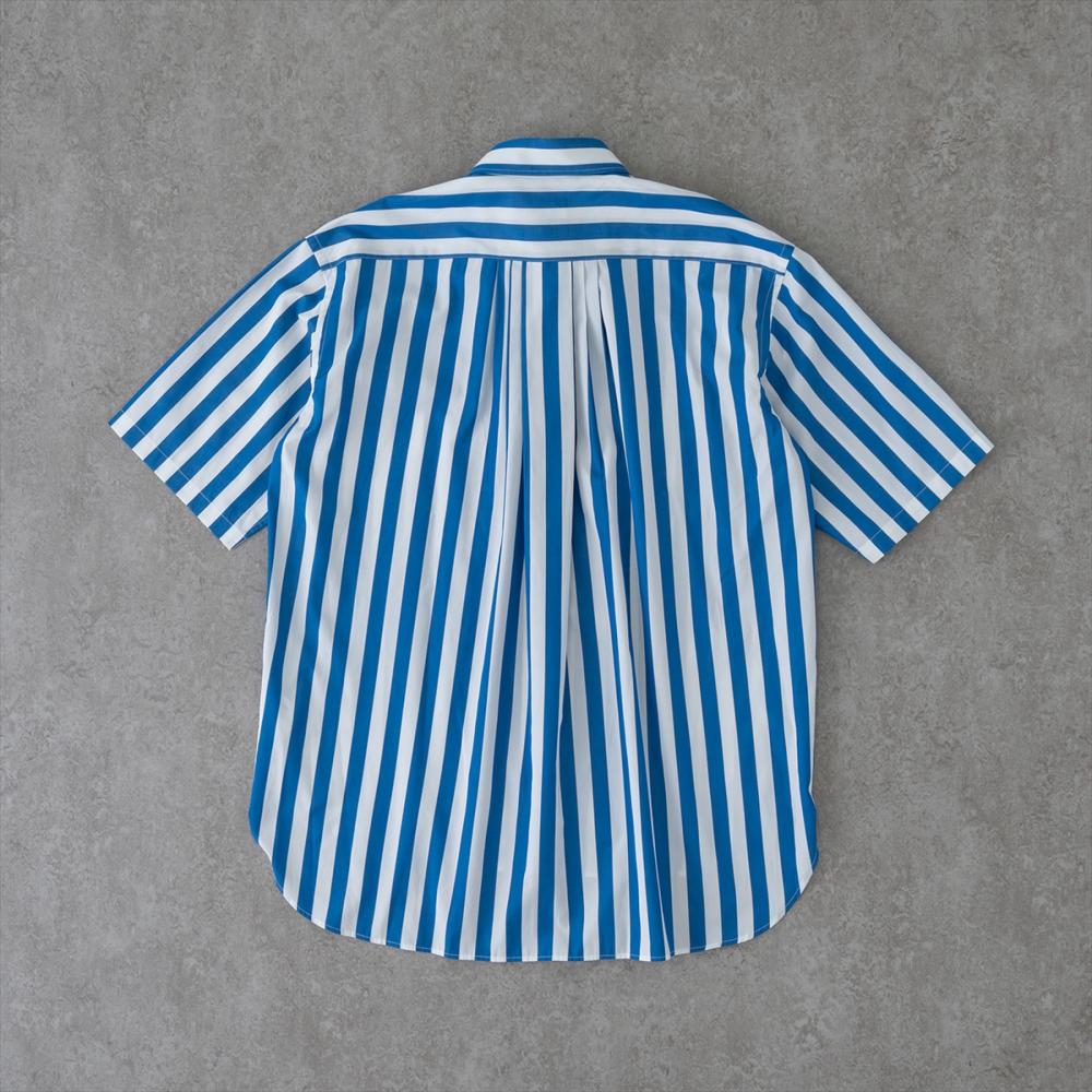リラックスバックプリーツシャツ半袖＜ブルーレガッタストライプ＞(XS